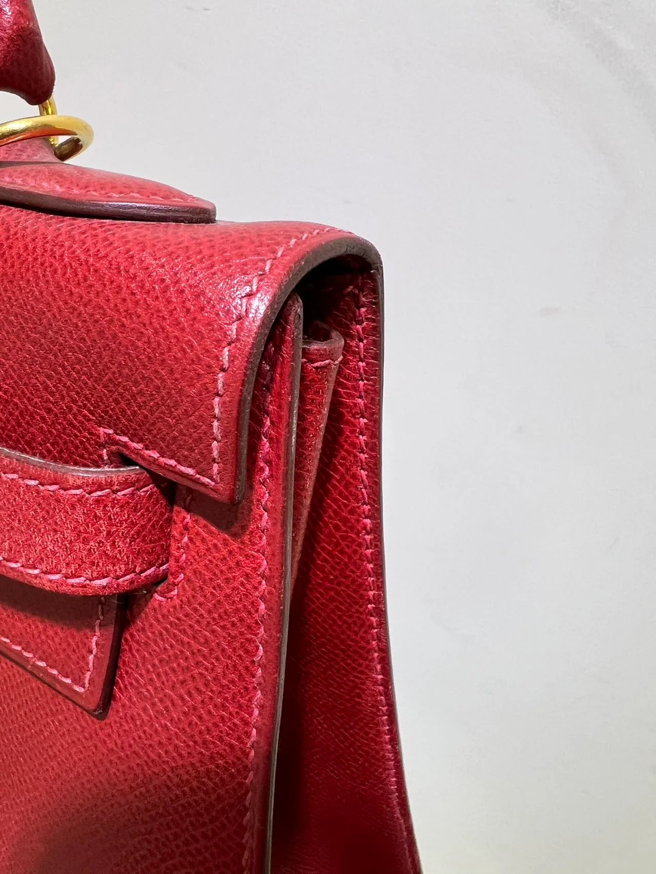 Hermès Kelly Sellier 32 Courchevel Rouge Vif com Ferragens Douradas