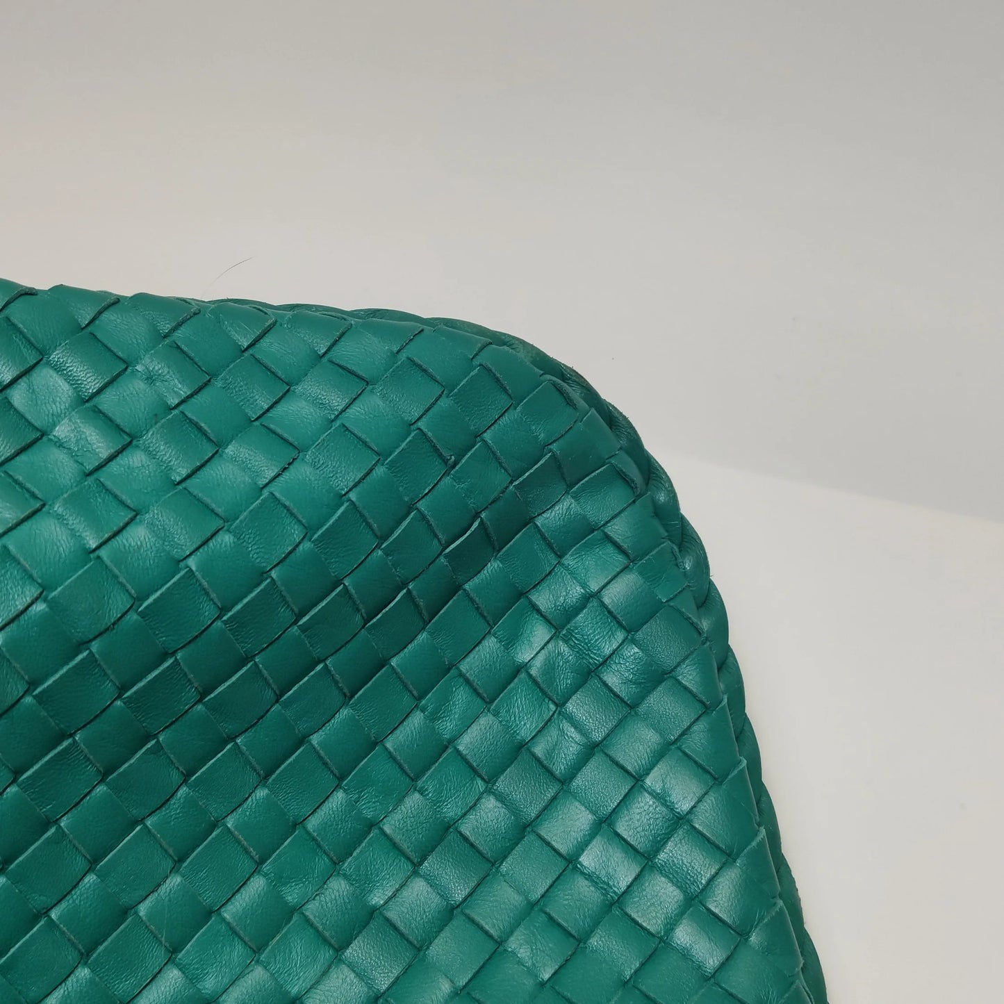 Bottega Veneta Veneta Hobo Grande Verde Teal – Couro de Cordeiro