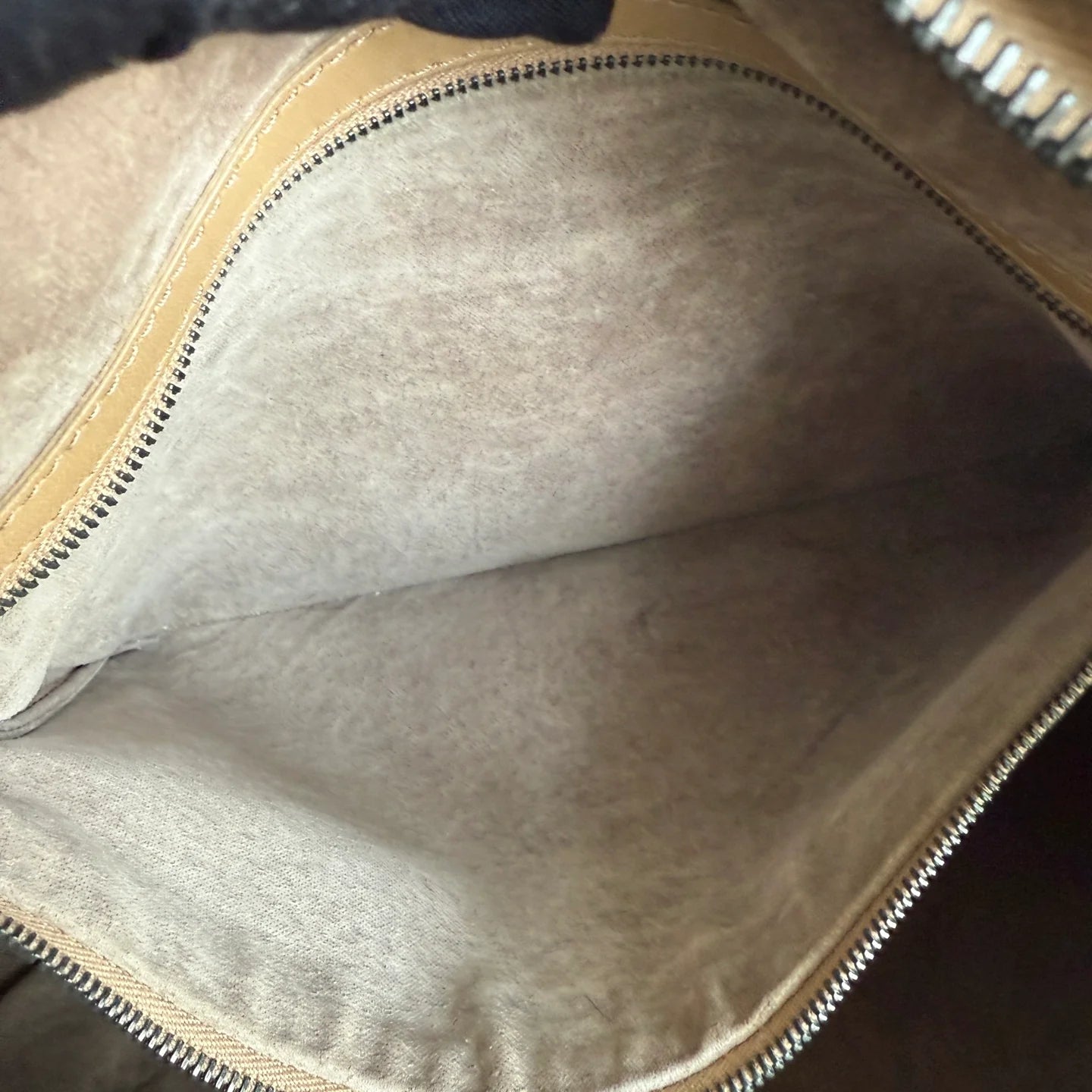 Bottega Veneta Hobo Light Camel Brown Intrecciato Leather Bag