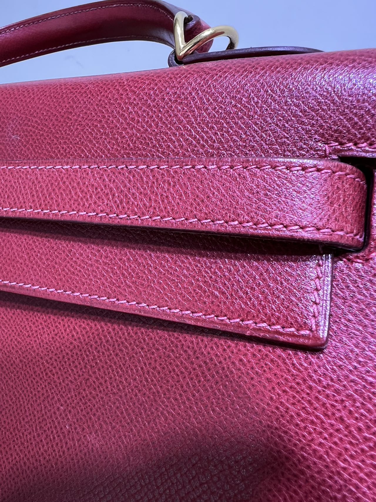 Hermès Kelly Sellier 32 Courchevel Rouge Vif com Ferragens Douradas
