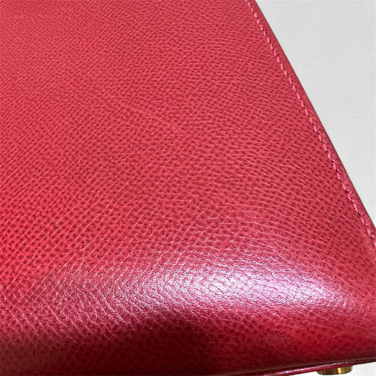 Hermès Kelly Sellier 32 Courchevel Rouge Vif com Ferragens Douradas