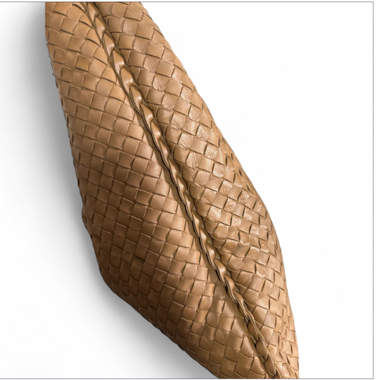 Bottega Veneta Hobo Maxi “Milk Chocolate Brown