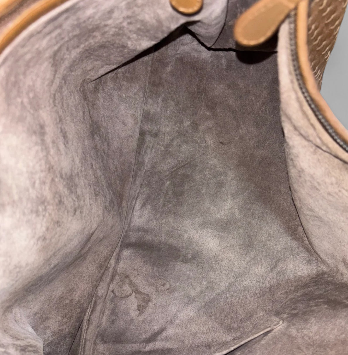 Bottega Veneta Hobo Maxi “Milk Chocolate Brown