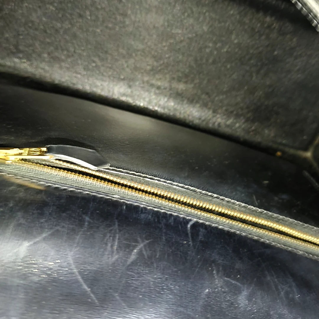 Hermès Kelly Sellier 32 Box Leather Preta com Ferragens Douradas