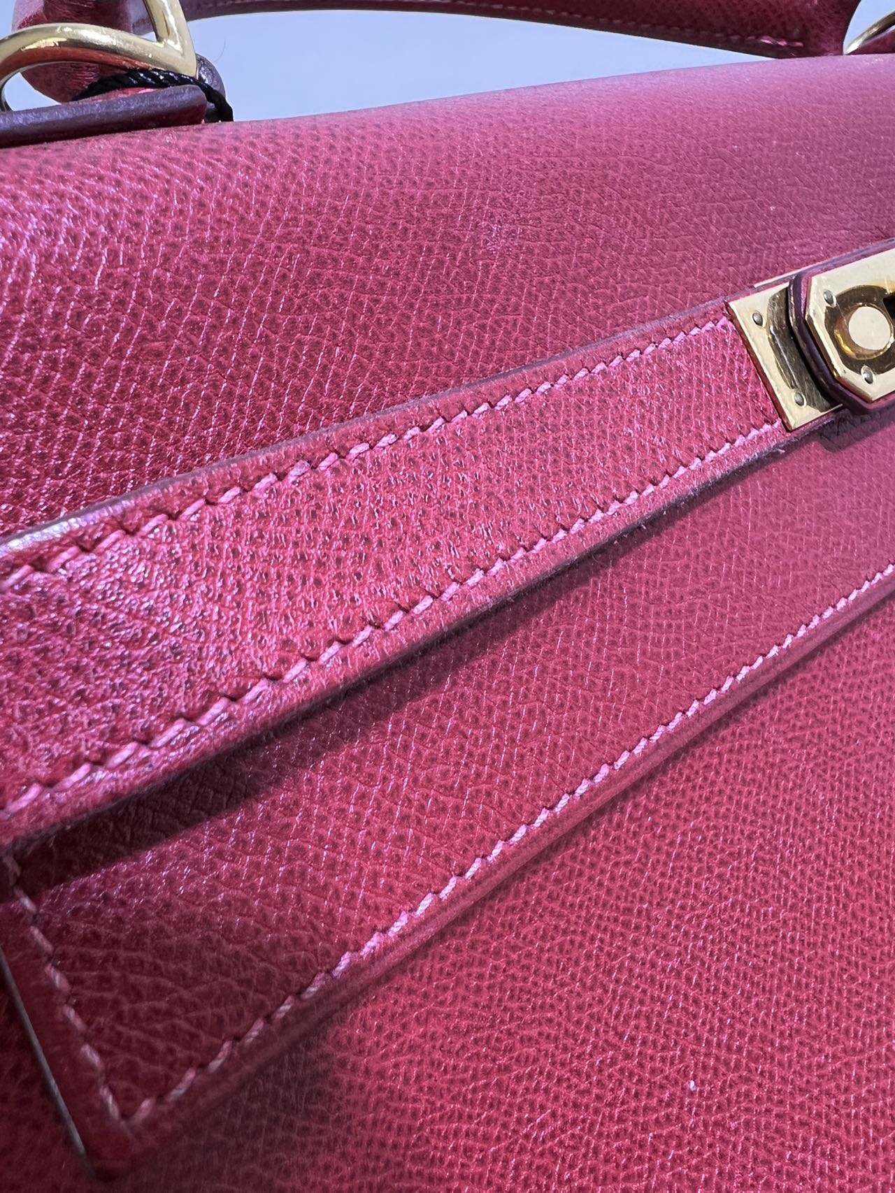 Hermès Kelly Sellier 32 Courchevel Rouge Vif com Ferragens Douradas