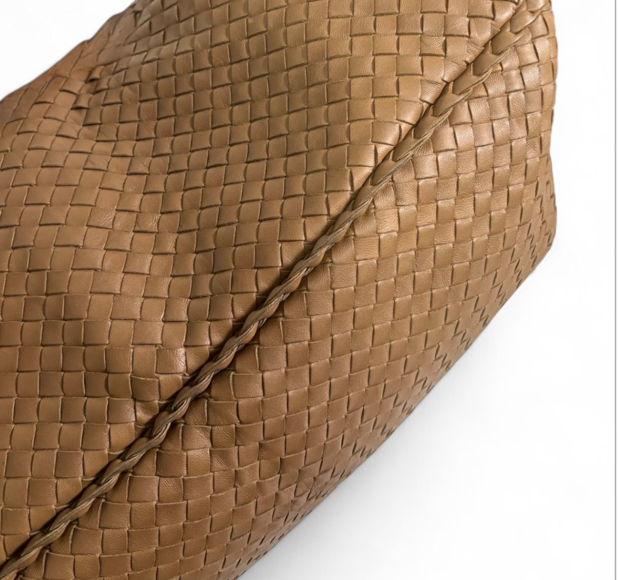 Bottega Veneta Hobo Maxi “Milk Chocolate Brown