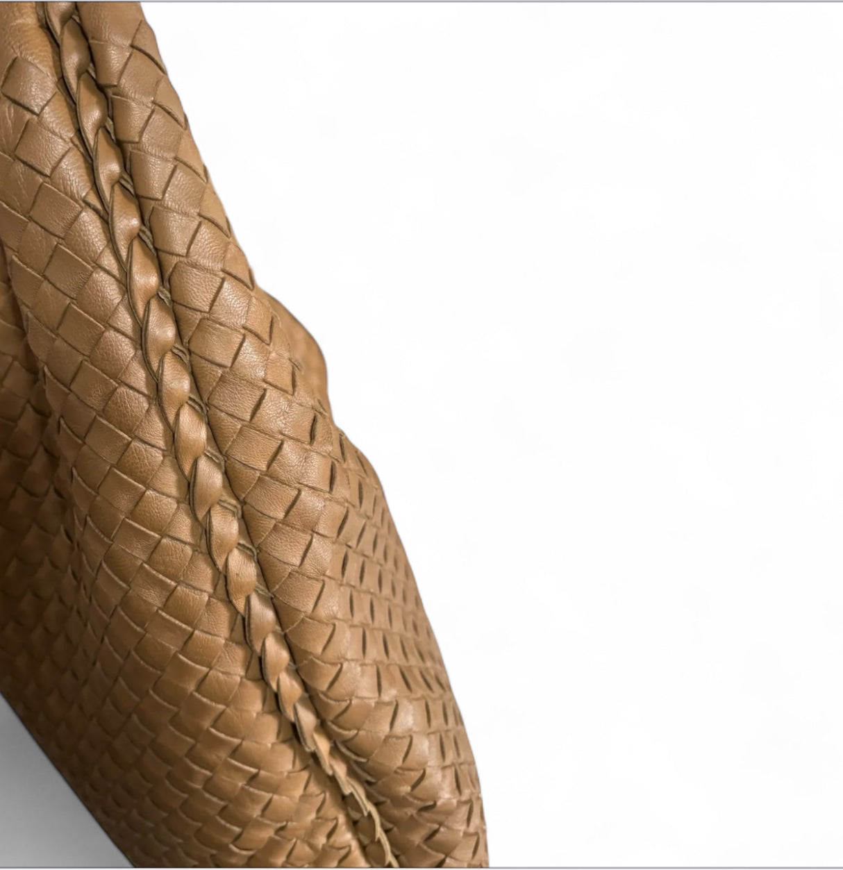 Bottega Veneta Hobo Maxi “Milk Chocolate Brown