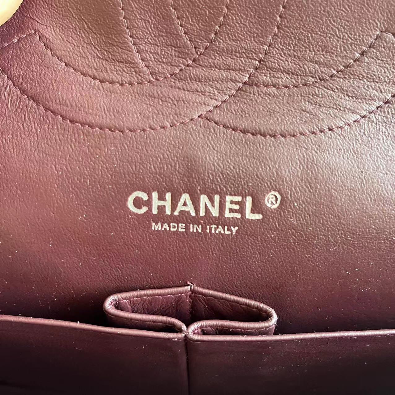 Bolsa Chanel Classic Flap Jumbo – Couro Caviar Preto