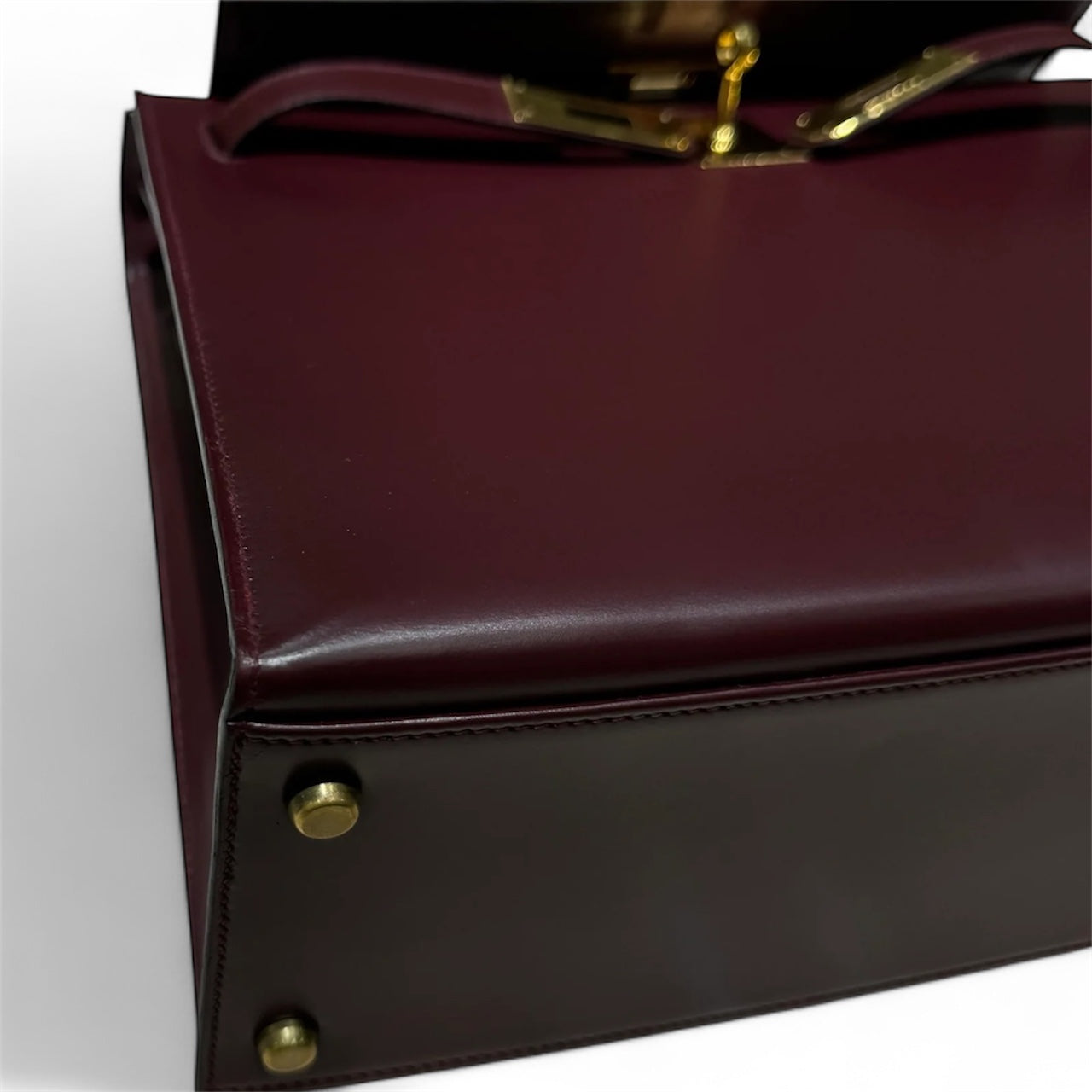 Hermès Kelly 32 Sellier Burgundy Box Leather Gold Hardware