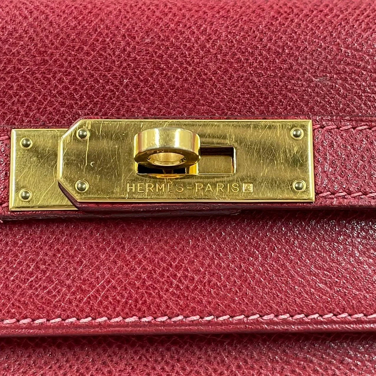 Hermès Kelly Sellier 32 Courchevel Rouge Vif com Ferragens Douradas