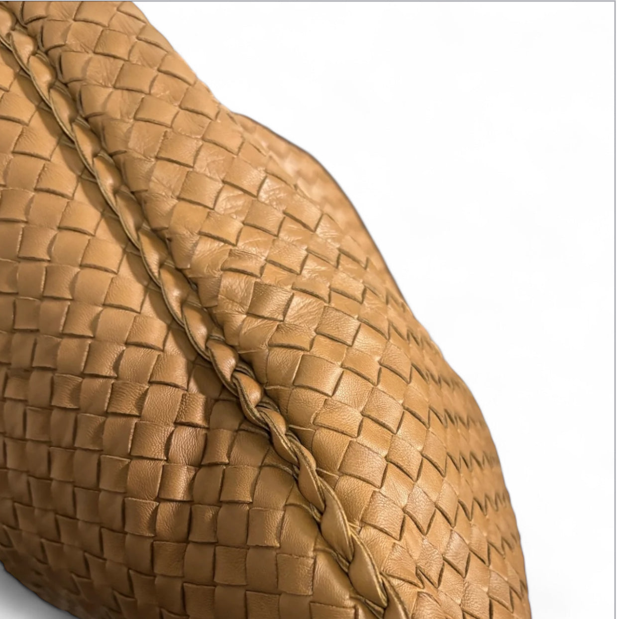 Bottega Veneta Hobo Maxi “Milk Chocolate Brown
