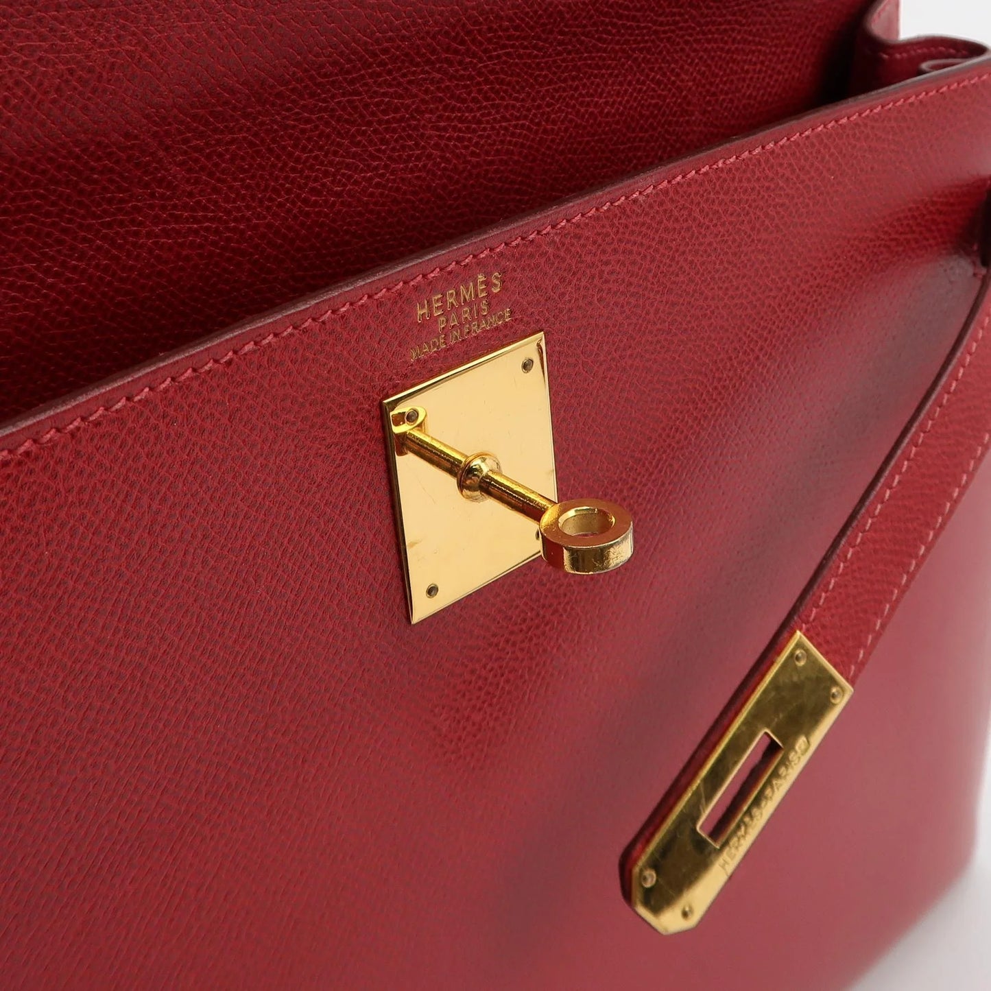 Hermès Kelly Sellier 32 Courchevel Rouge Vif com Ferragens Douradas