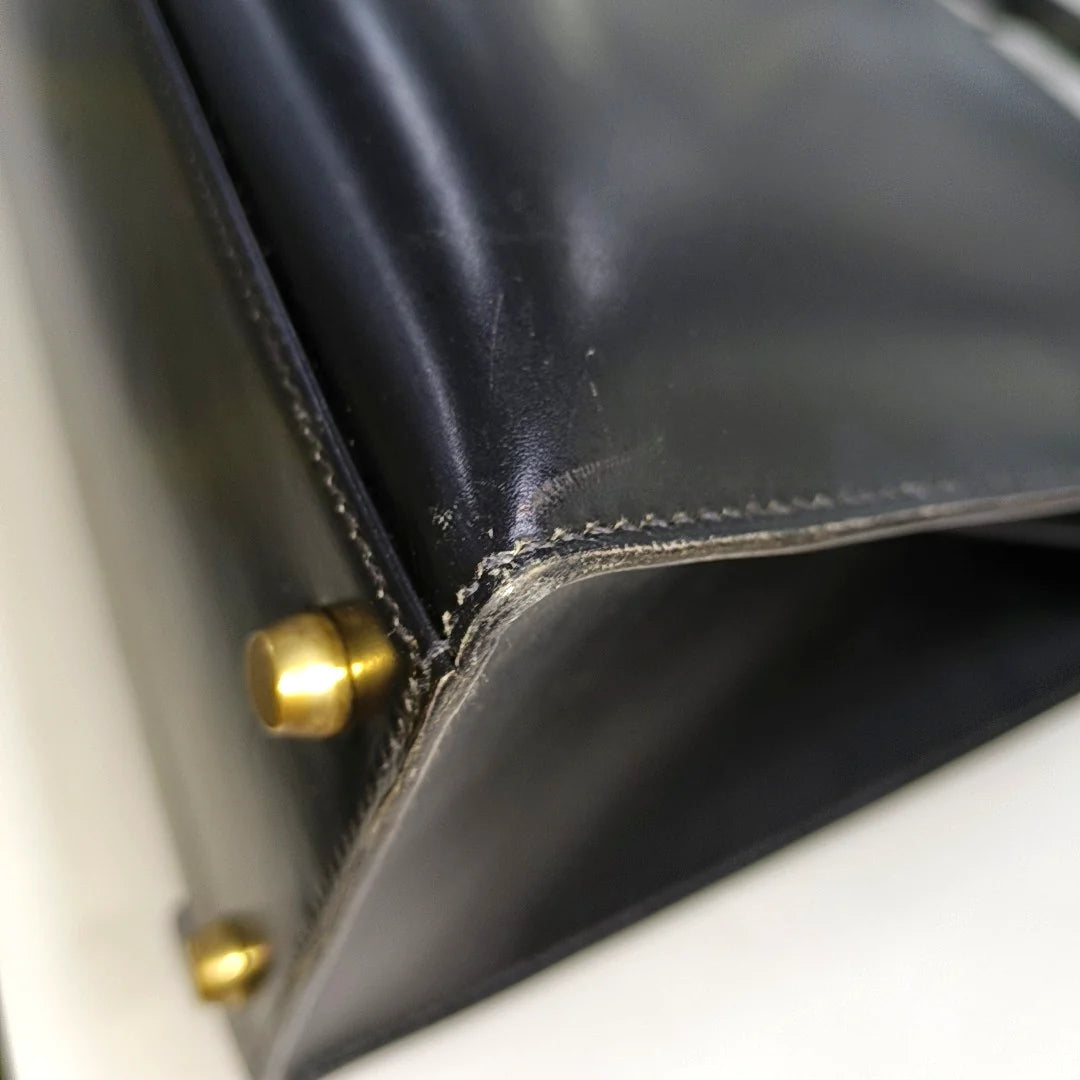 Hermès Kelly Sellier 32 Box Leather Preta com Ferragens Douradas