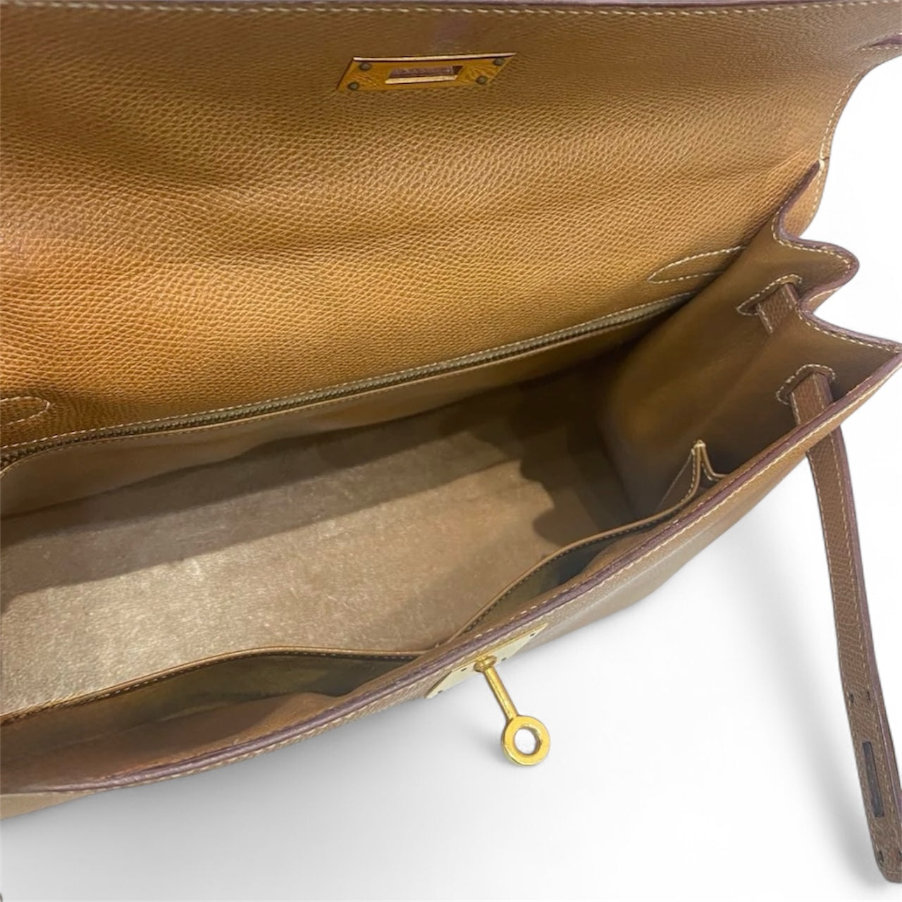 Hermès Kelly 32 Sellier Vintage Gold Epsom Leather Gold Hardware With Strap