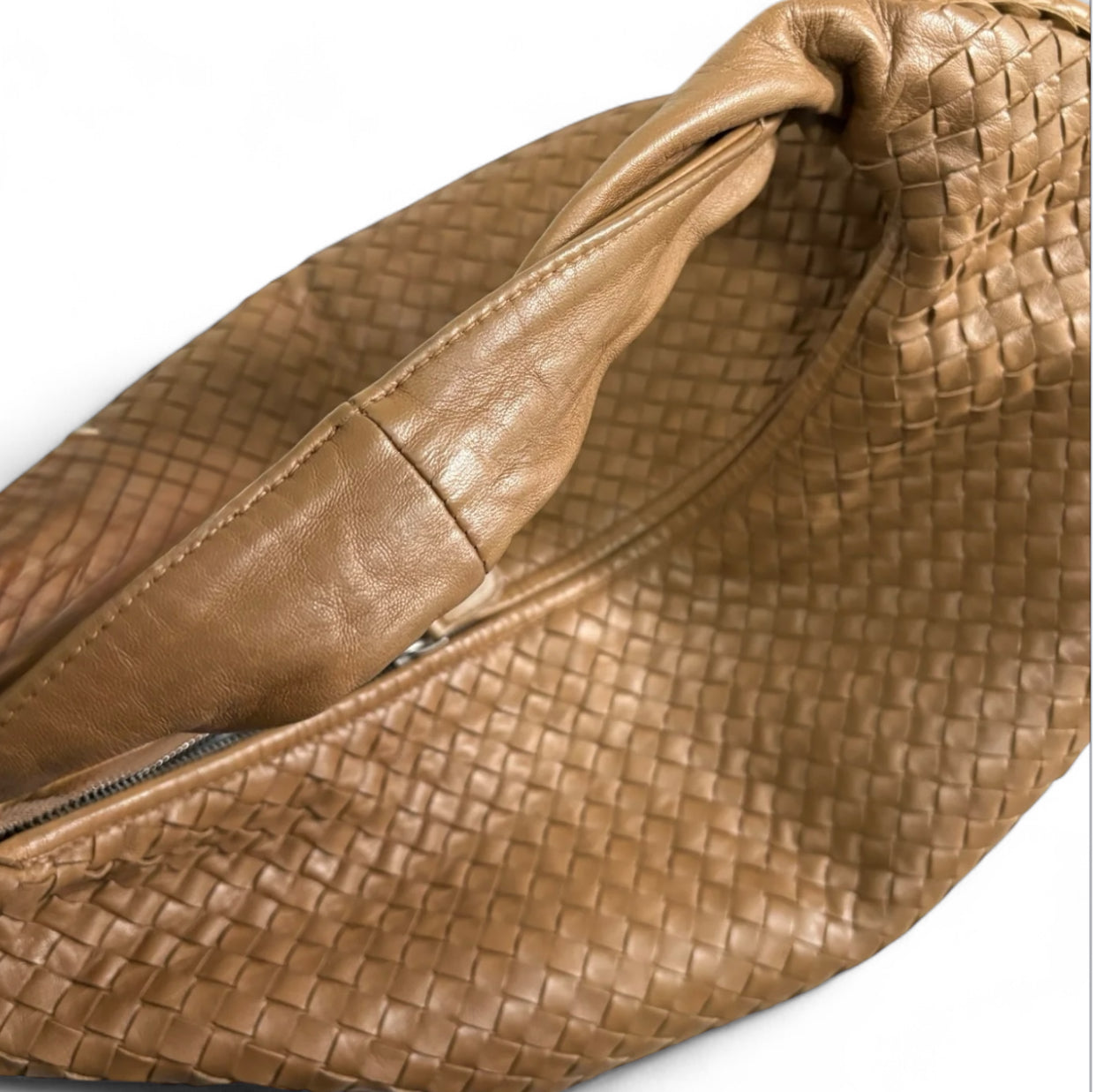 Bottega Veneta Hobo Maxi “Milk Chocolate Brown