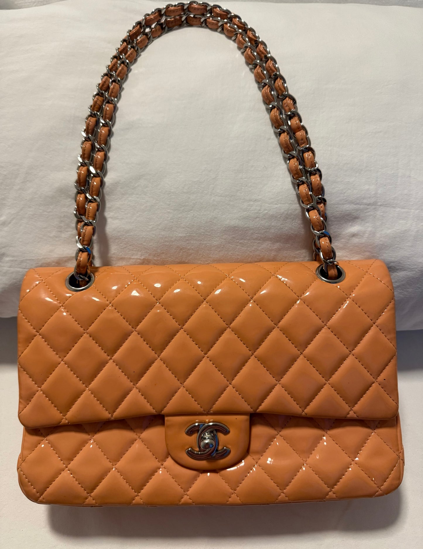 Bolsa Chanel Classic Flap Medium Pink Orange Patent Leather
