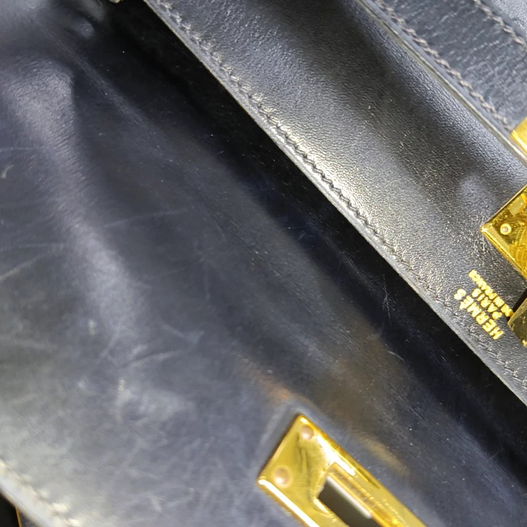 Hermès Kelly Sellier 32 Box Leather Preta com Ferragens Douradas
