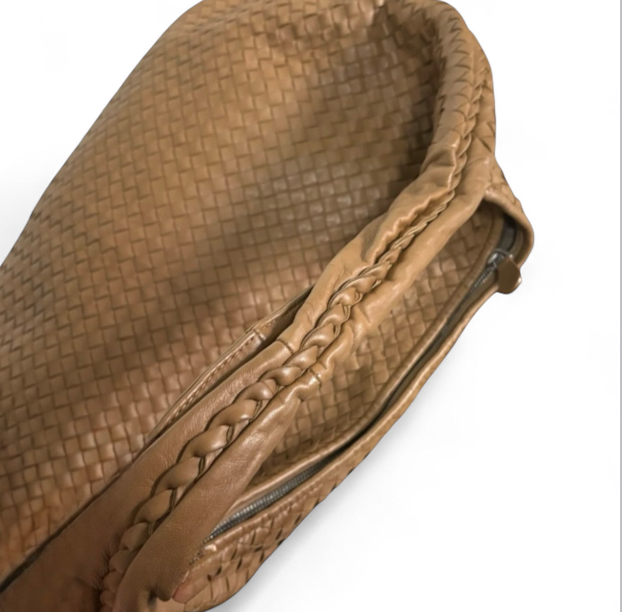 Bottega Veneta Hobo Maxi “Milk Chocolate Brown