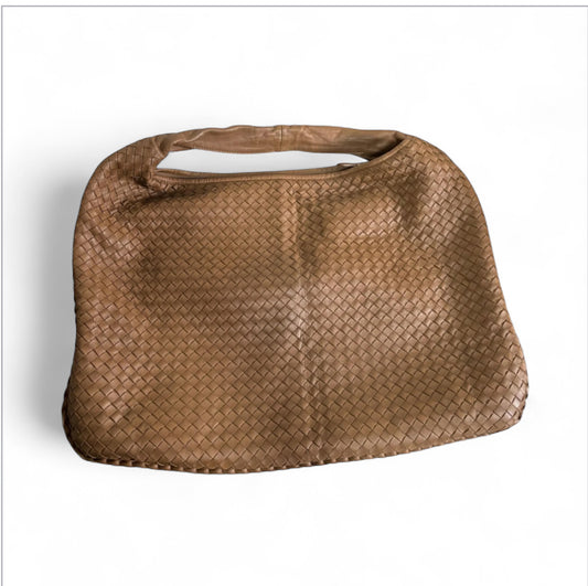 Bottega Veneta Hobo Maxi “Milk Chocolate Brown