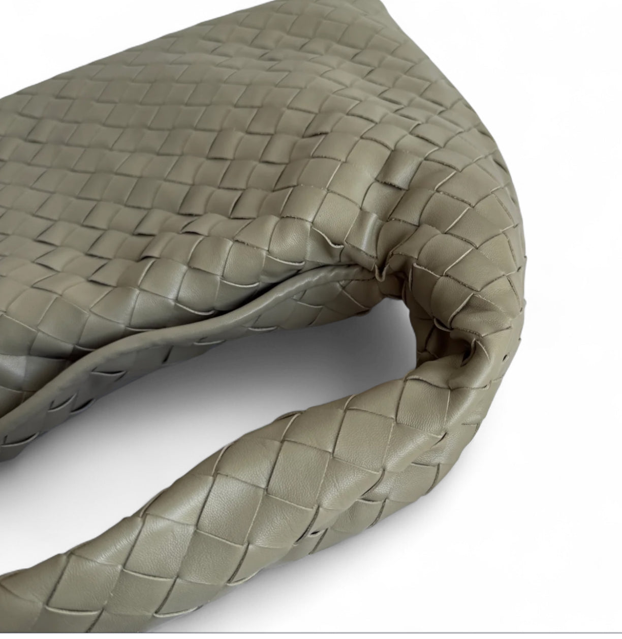 Bottega Veneta Hop Hobo Pequena em Couro Intrecciato Verde Travertine