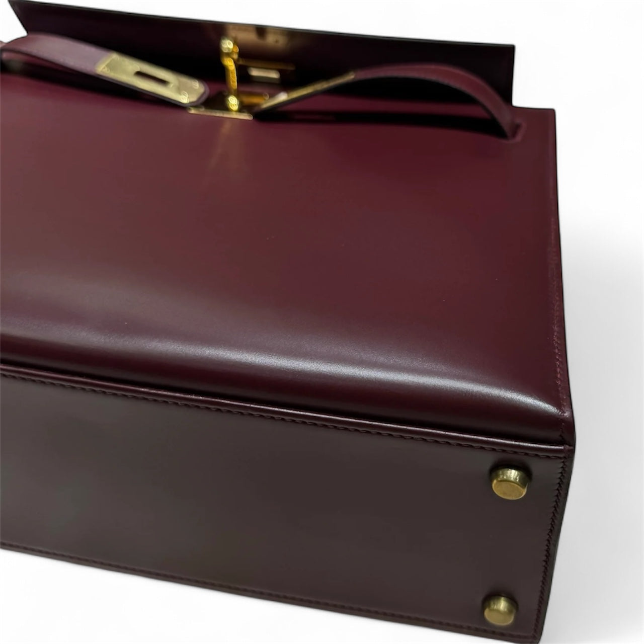 Hermès Kelly 32 Sellier Burgundy Box Leather Gold Hardware
