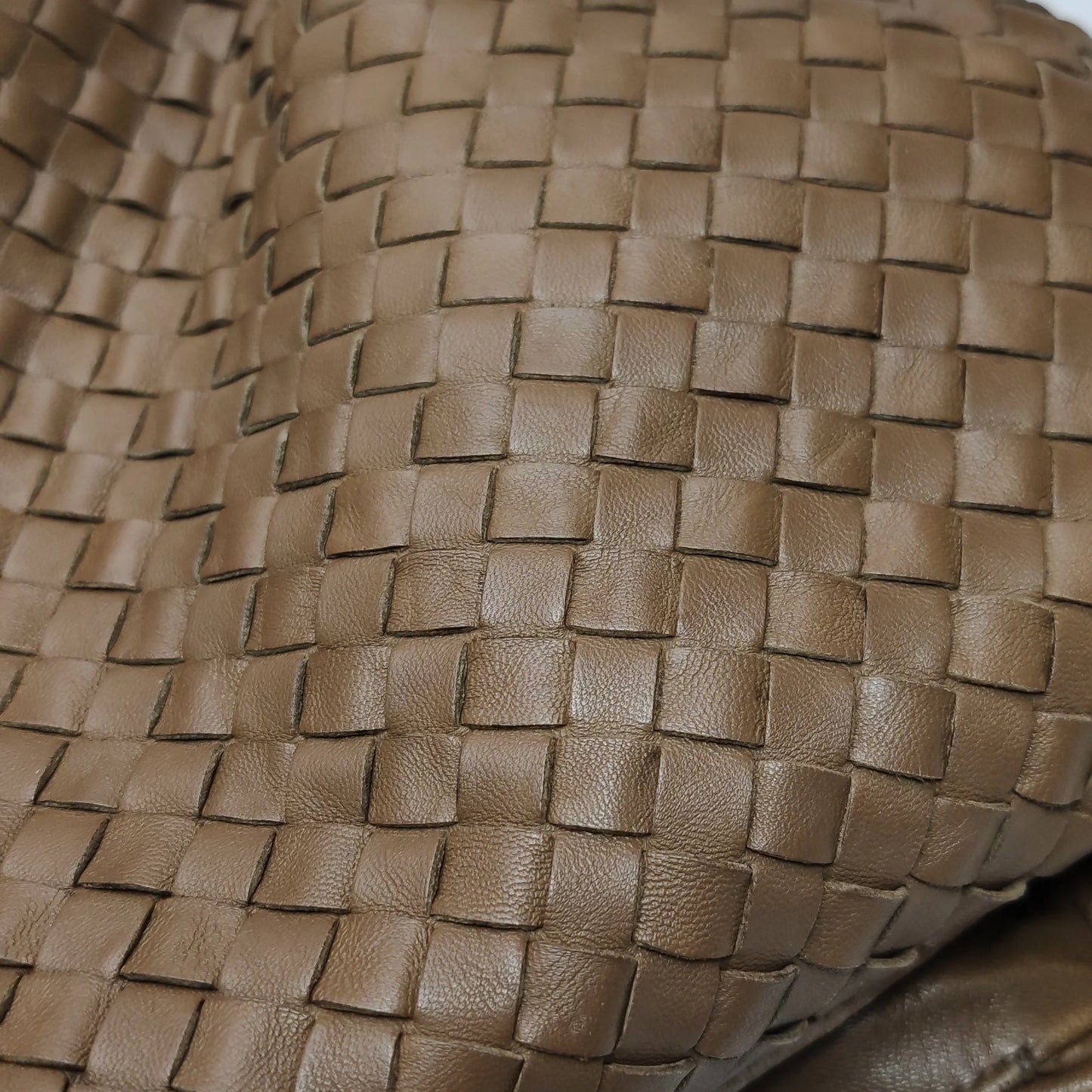 Bolsa Bottega Veneta Belly Hobo – Couro Intrecciato Marrom Chocolate Milk Large