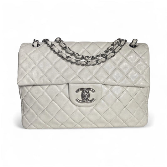 Bolsa Chanel Classic Flap Maxi Milk White Caviar Leather Silver Hardware