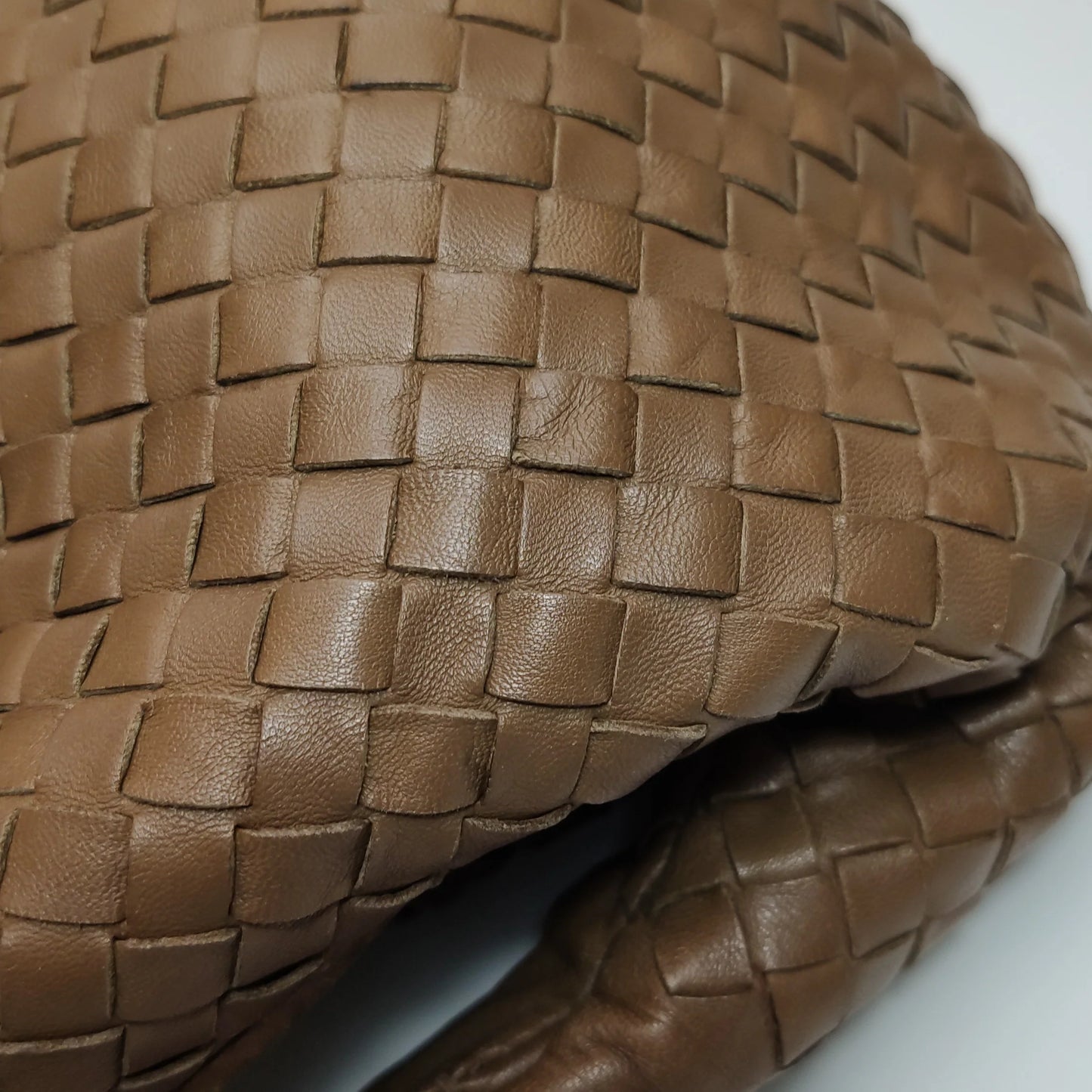 Bolsa Bottega Veneta Belly Hobo – Couro Intrecciato Marrom Chocolate Milk Large