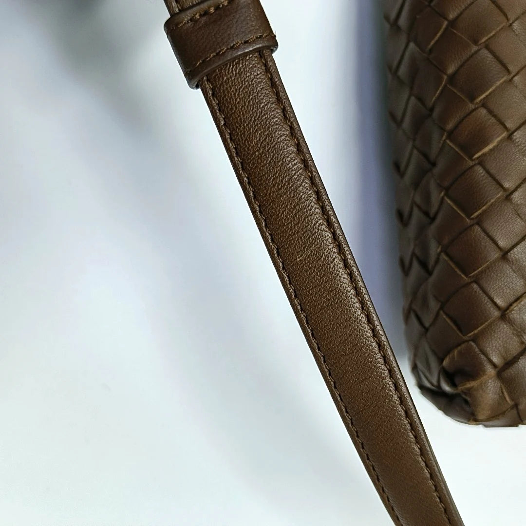 Bolsa Bottega Veneta Maxi Convertible Tote-Couro Marrom Chocolate