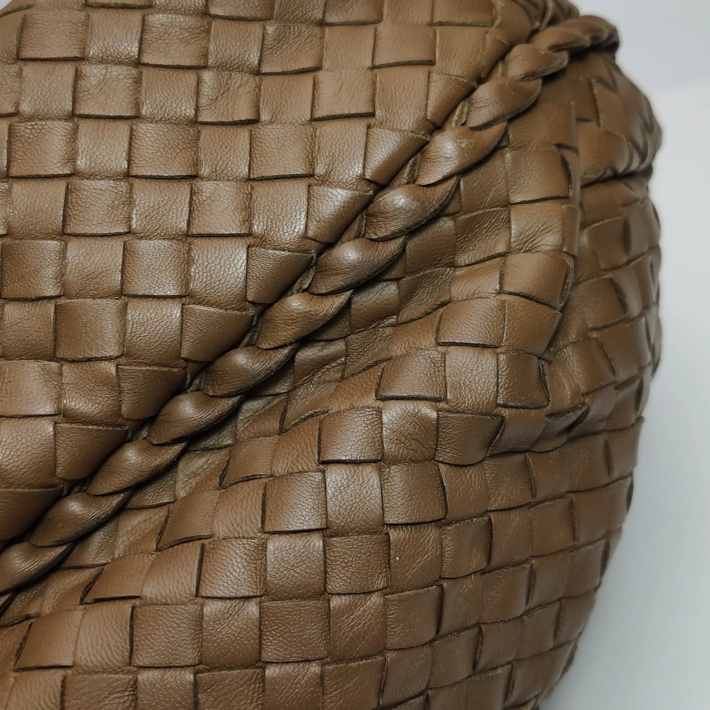 Bolsa Bottega Veneta Belly Hobo – Couro Intrecciato Marrom Chocolate Milk Large